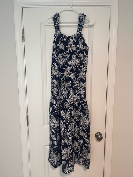 Dresses & Skirts - Abercrombie blue floral dress